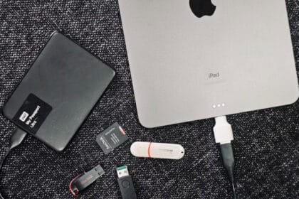 مسح وتهيئة القرص الخارجي من الآيفون