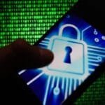 كيف تحمي هاتفك الذكي من الاختراق