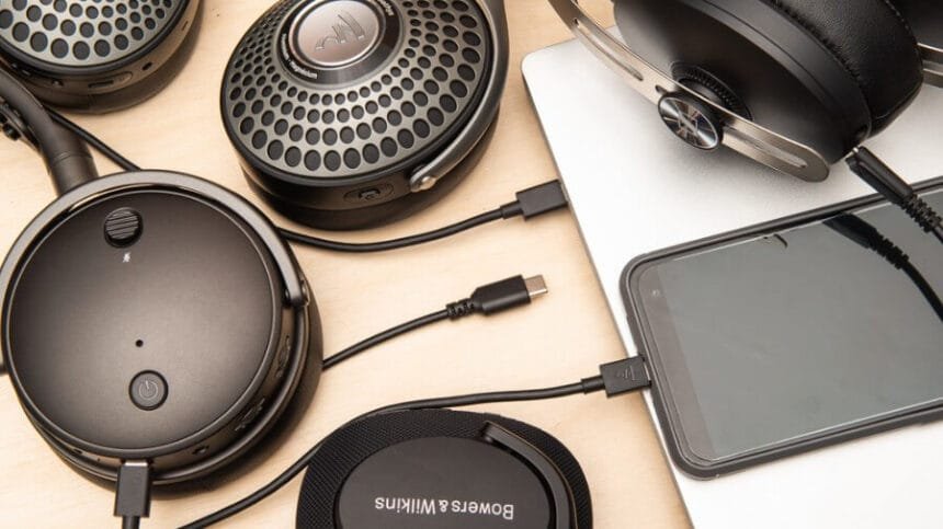 سماعات USB-C الصوتية