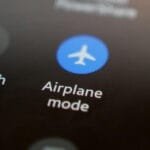 سر وضع الطيران في هاتفك